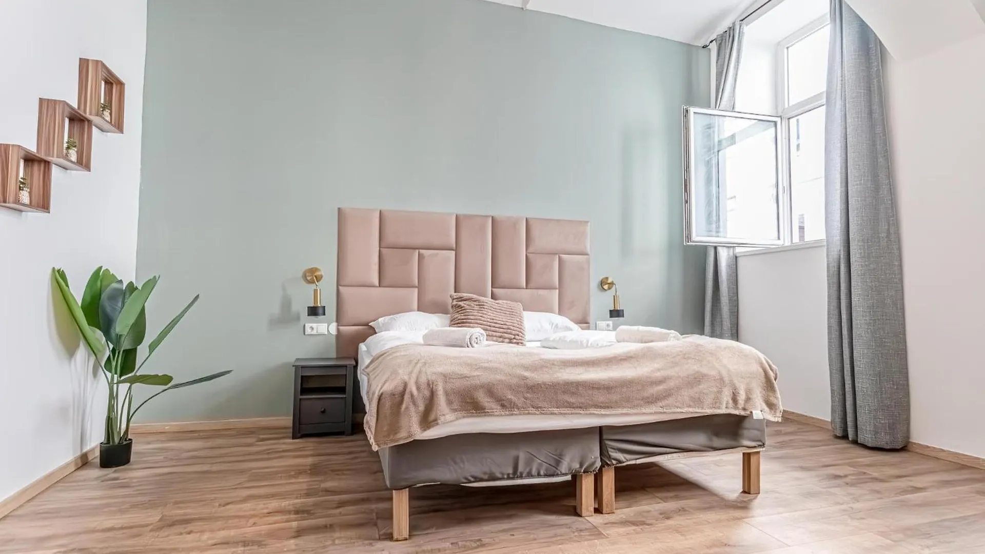 וינה Kingbed 1Br Central Apt With Ensuite Washer & Smart Tv 0*,