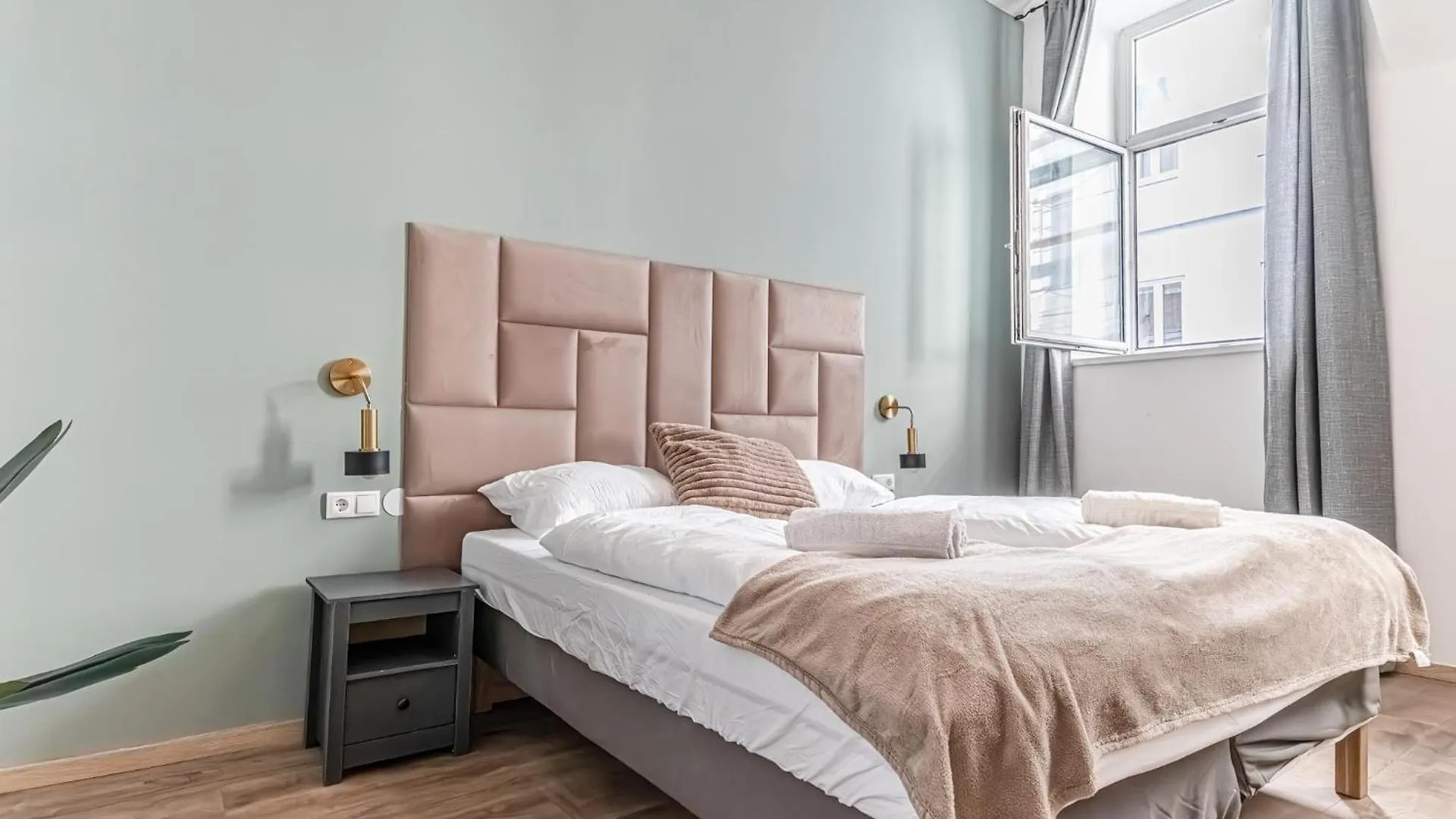 דירה וינה Kingbed 1Br Central Apt With Ensuite Washer & Smart Tv